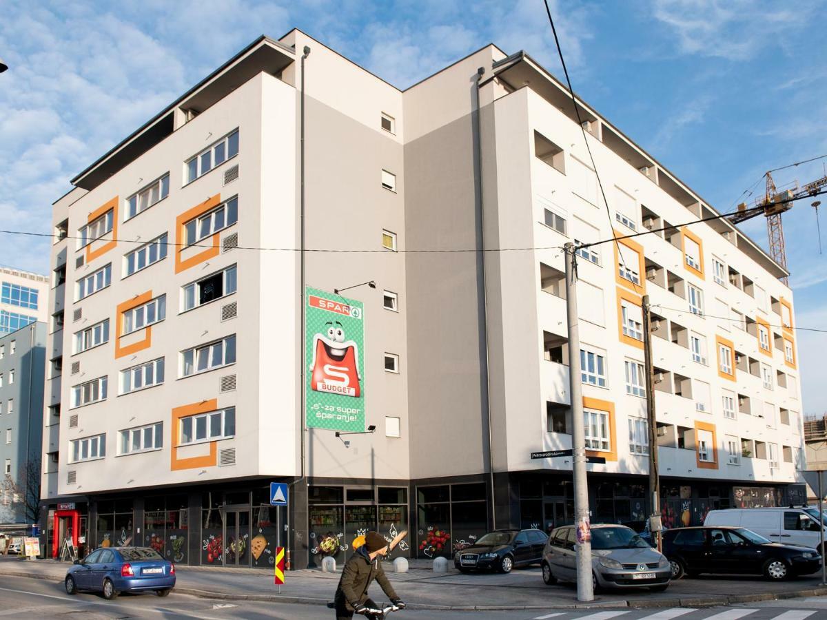 Flexible Selfcheckins 9 - Zagreb - Garage - Electric Vehicle Ccharger - Loggia - New - Apartments Repinc 9 Exterior foto